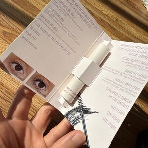 Kylie Cosmetics Wisp Lash Mascara – Mini Size